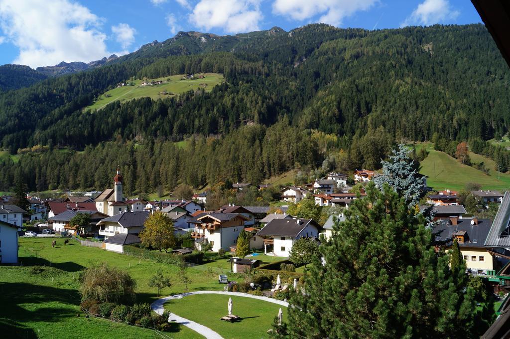 Ferienhaus Bergblick Фулпмес Стая снимка