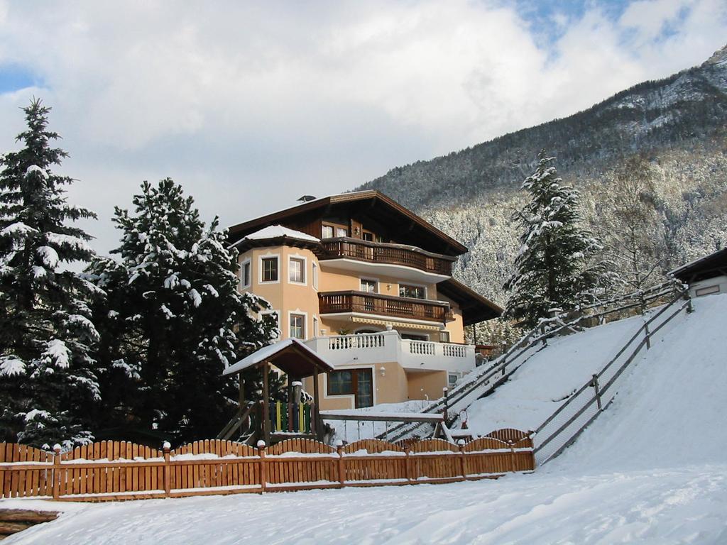 Ferienhaus Bergblick Фулпмес Екстериор снимка